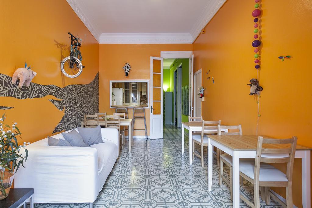 Apartamento Diagonal Барселона Екстериор снимка