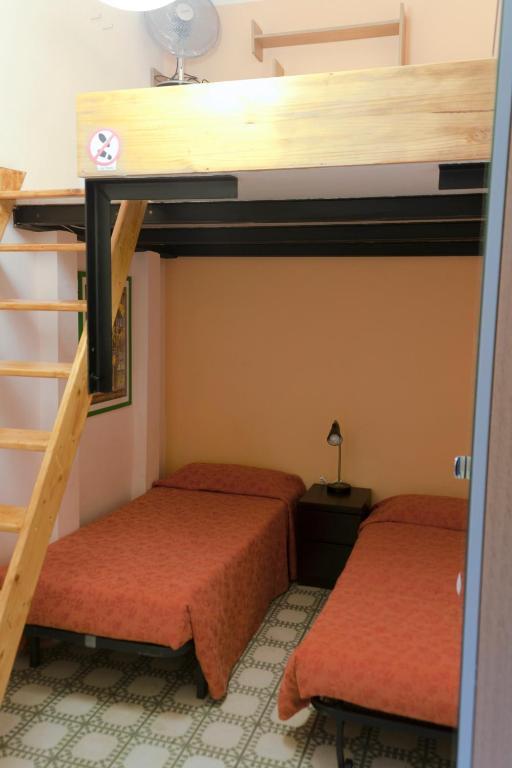 Apartamento Diagonal Барселона Стая снимка